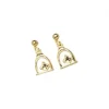 Pendientes con Estribos y Caballos